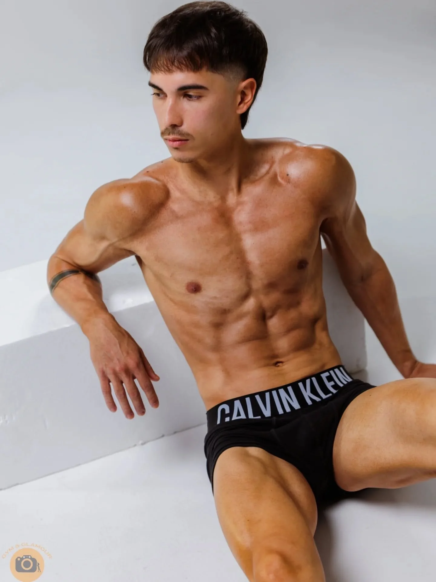 Inframe @gehb__ 

Location  @blankhouseco 
Coach @rippon.fitness 

#gymandglamourphotography #canonr5markii #tamroncreates #godoxlighting #fitnessphotograper #sydneyfitness #icn #glamourphotography