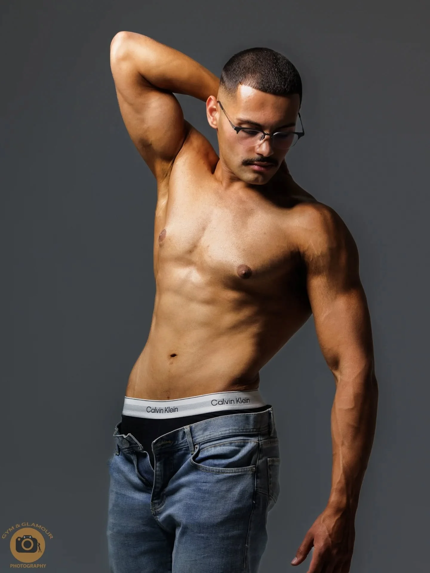 Inframe #justin 
Team @rippon.fitness 
Location  @blankhouseco 

Swipe to end for #bts