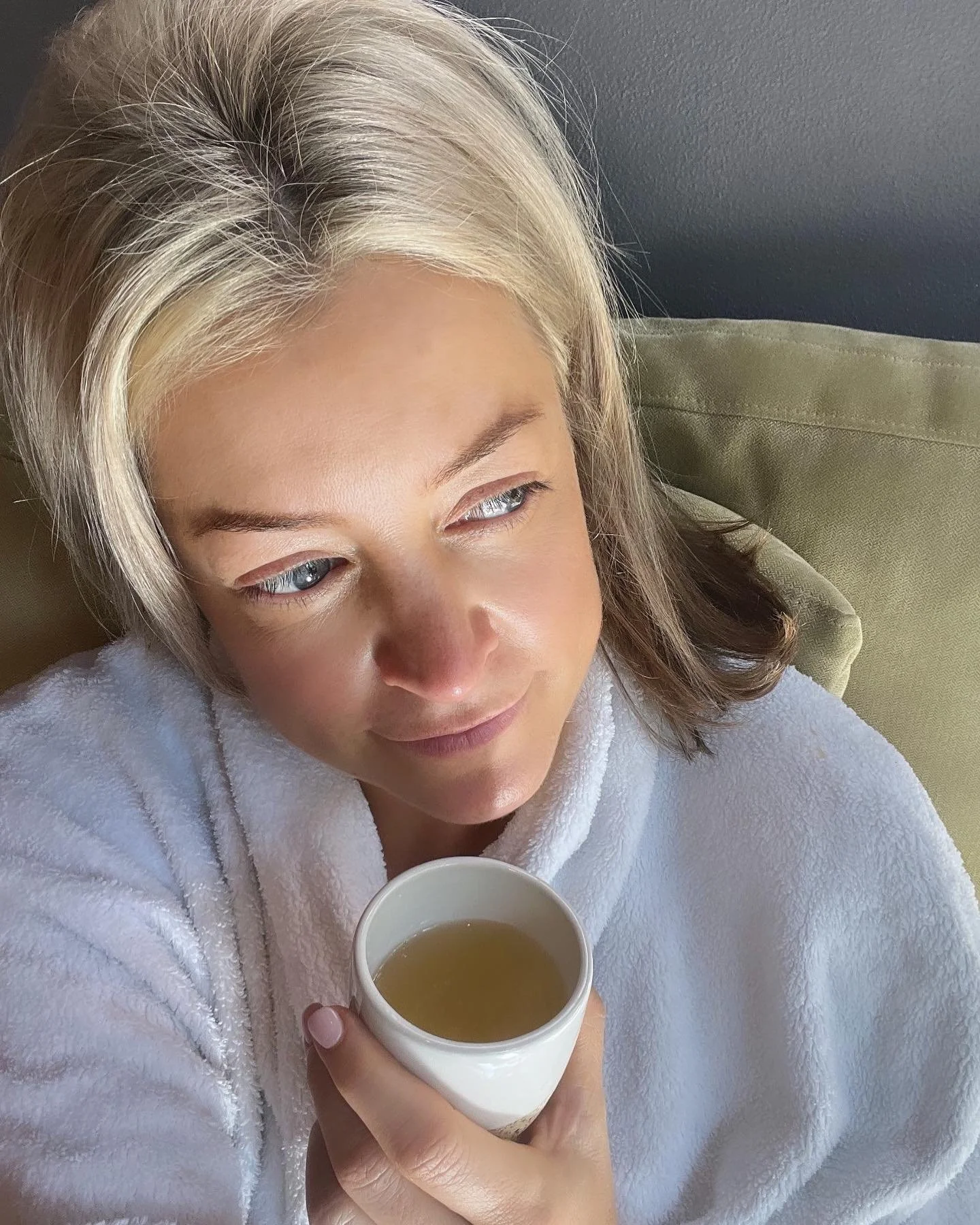 I am 3 days into a 5 day Optimum Wellbeing retreat at Gwinganna @gwinganna and I already feel like a new woman. 

Today's itinerary:

6am: Qi Gong
7am: Bushwalk
8am: Organic breakfast 
9am: Pilates
10:45am: Morning tea
11am: &quot;Conscious Living &a