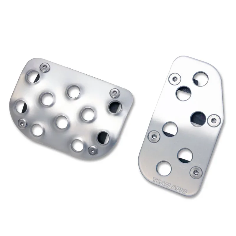APIO Auto pedal set studio.webp