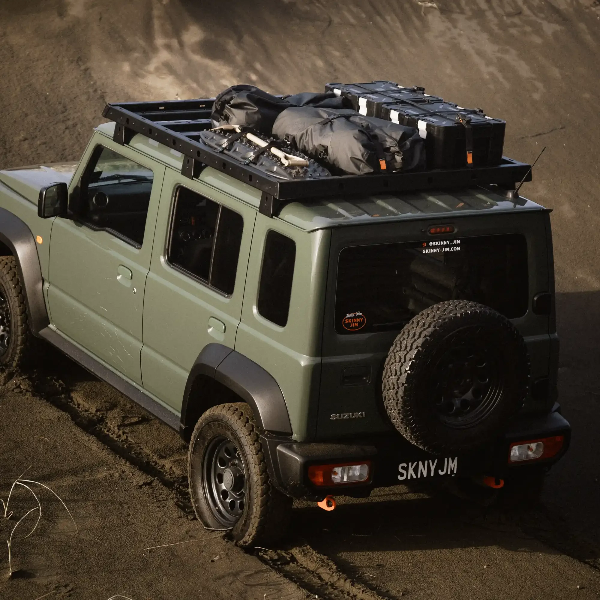 Jimny 5-Door Roof Load.webp