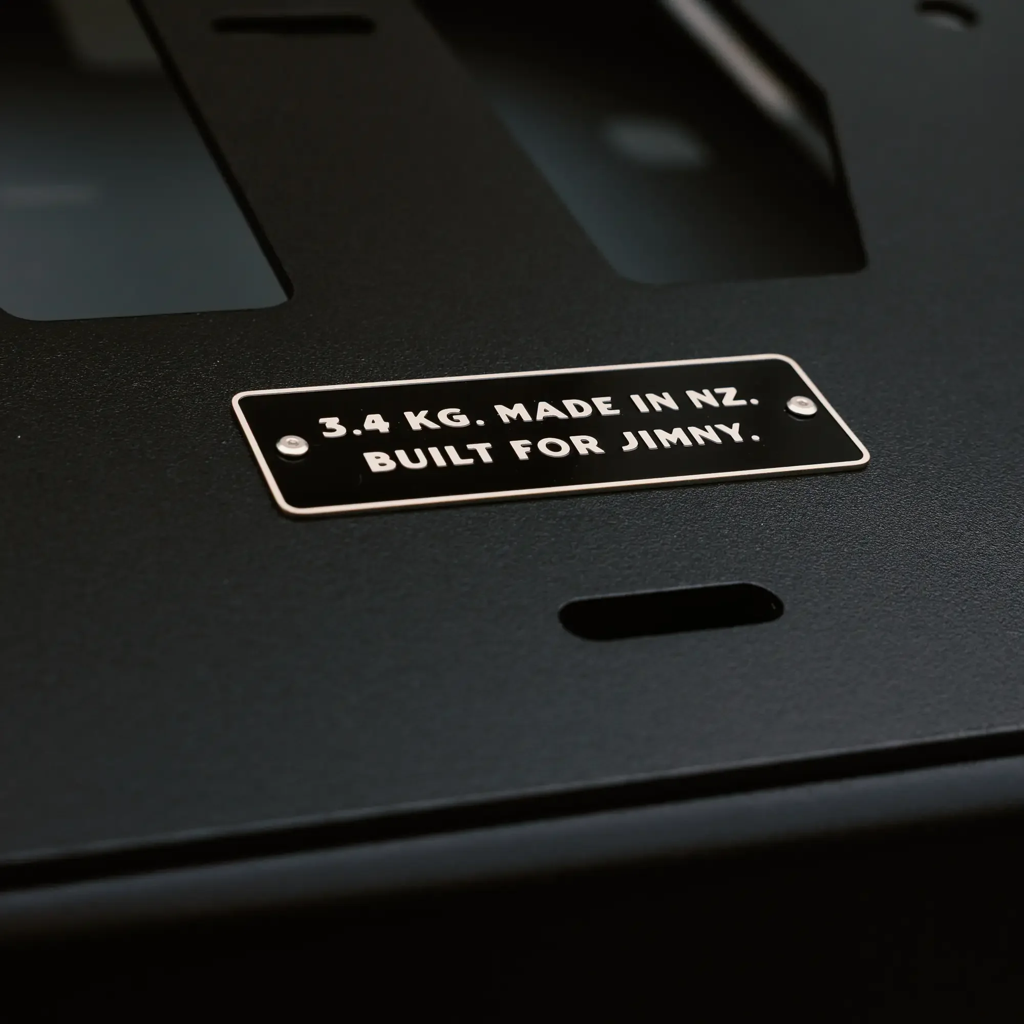Jimny_Inbetweener_Stubby_Details-1.webp
