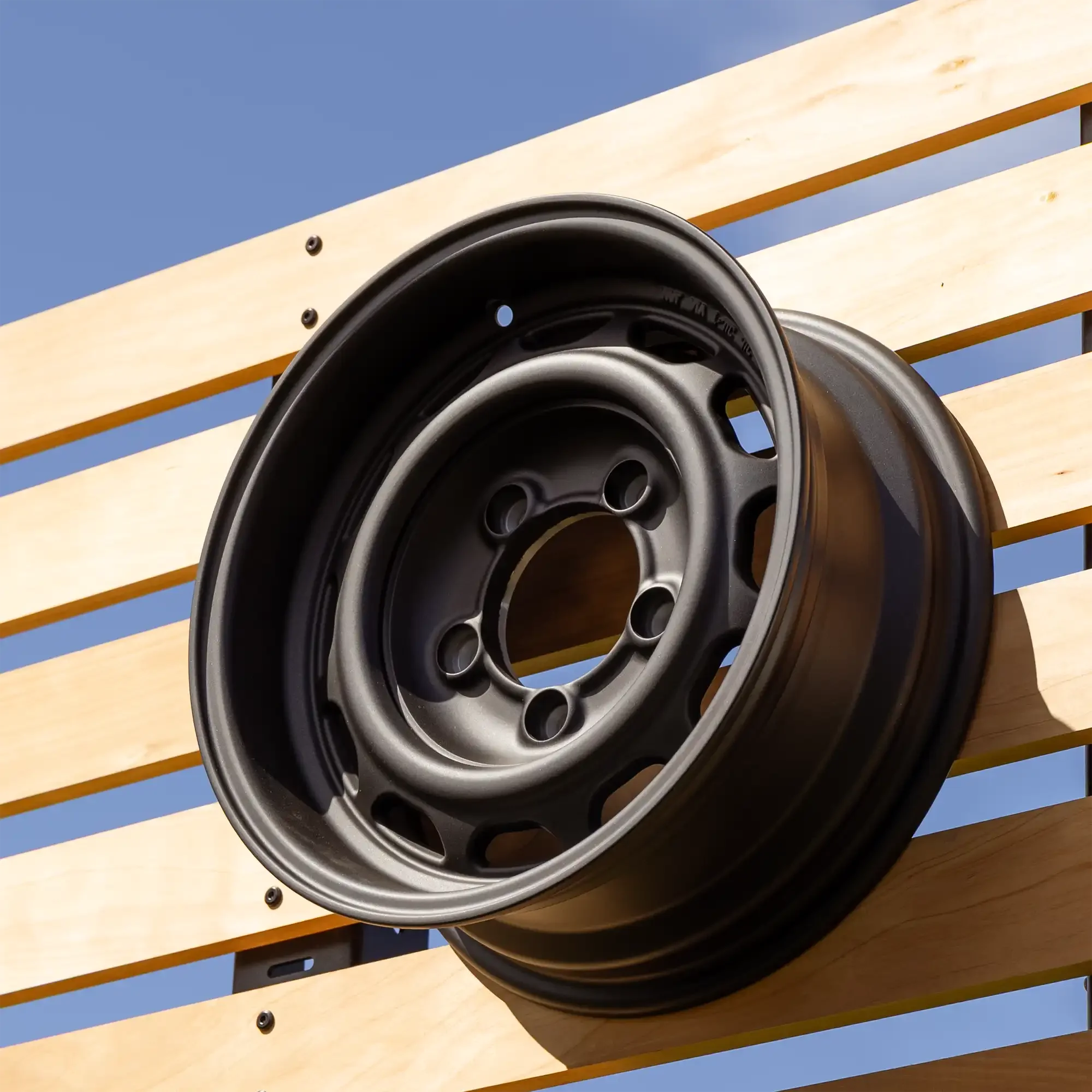 Suzuki Jimny Wildboar Ventura.webp