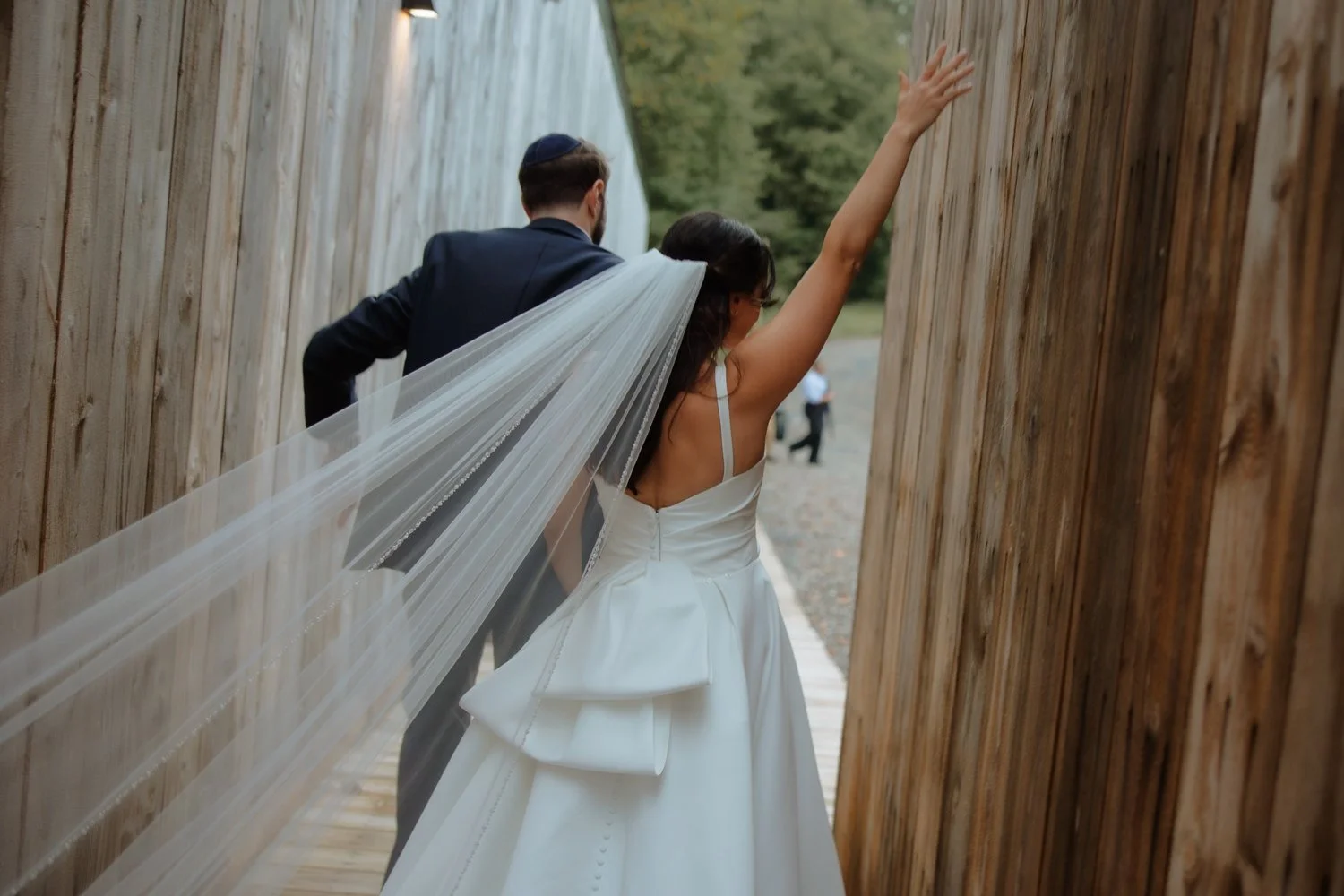 Hudson-Valley-Wedding-Photos-Candid-Emotive-Arius-58-2.jpg