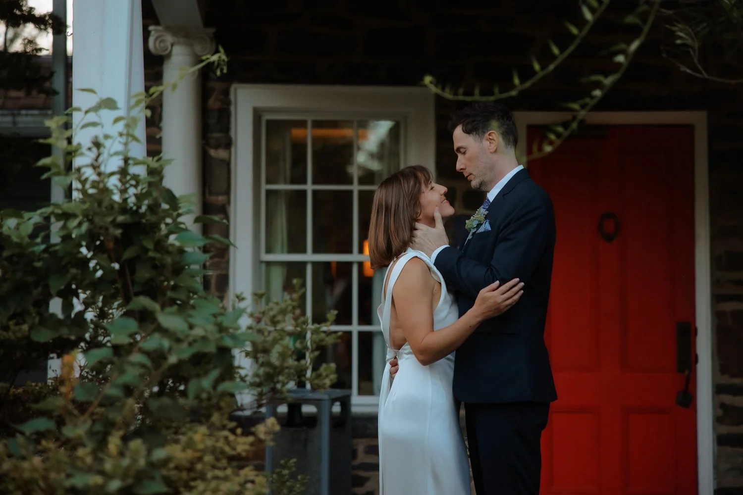 Hudson-Valley-Wedding-Photos-Candid-Emotive-Arius-45-2.jpg