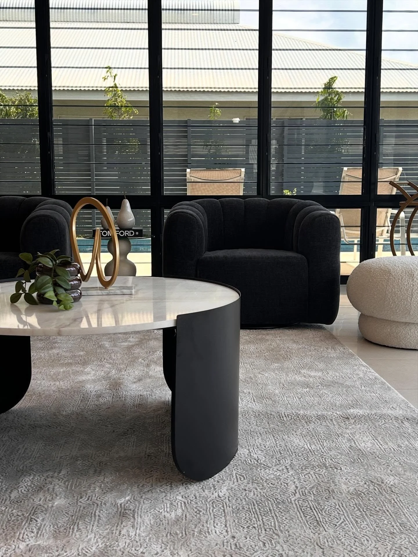 We&rsquo;re still thinking about this luxe property styling challenge we recently had. 3 levels = an abundance of bedrooms, bathrooms and living spaces. What a day 😮&zwj;💨 

Scroll through to see the whole team, we were all on deck for this one! 🫶