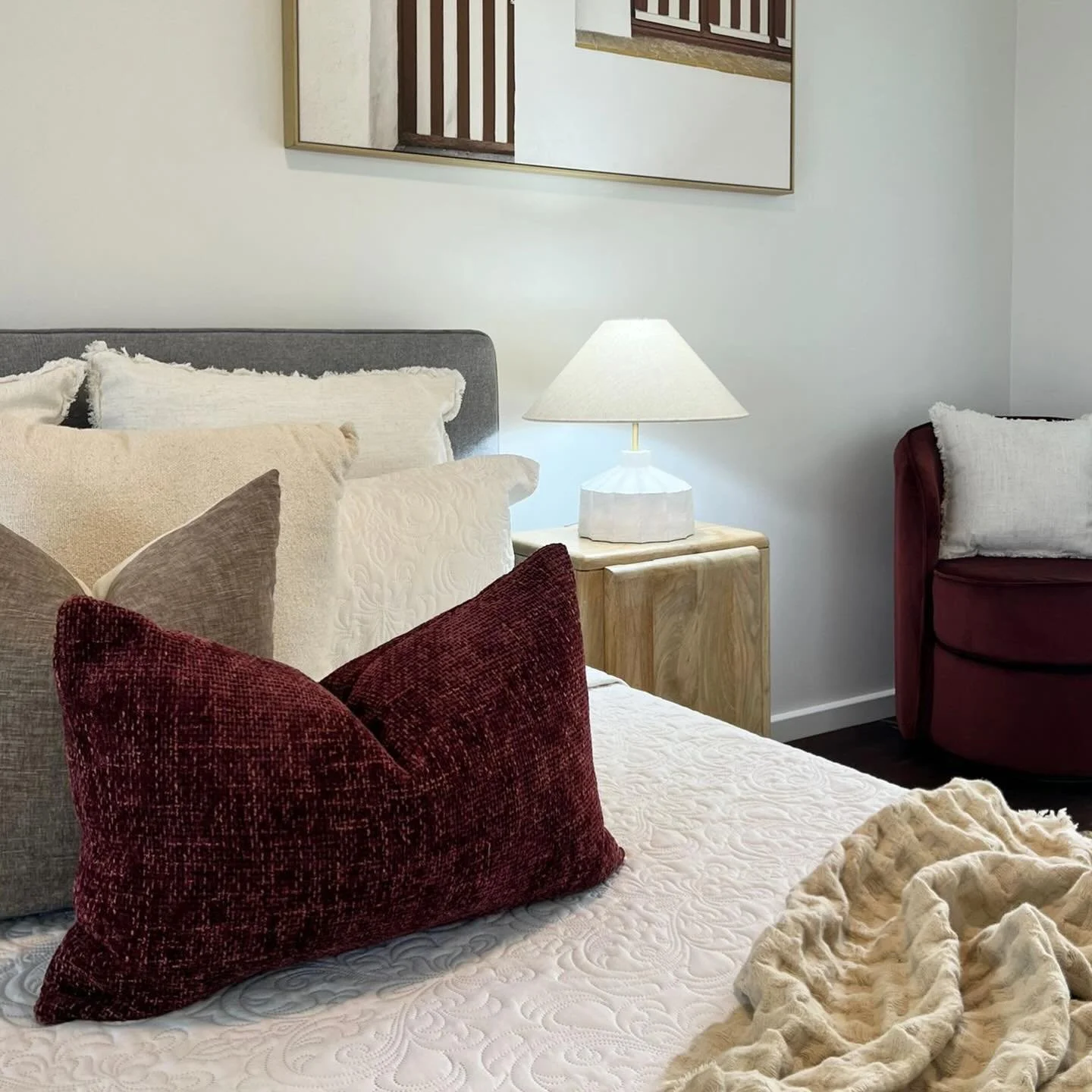 Such a dreamy property in Coconut Grove 🌴 
Even with the surprise of bold colours in some spaces our team made sure the home felt calming and inviting. Scroll through to see our beautiful styling for this epic home ✨

Agent | @raywhitedarwin