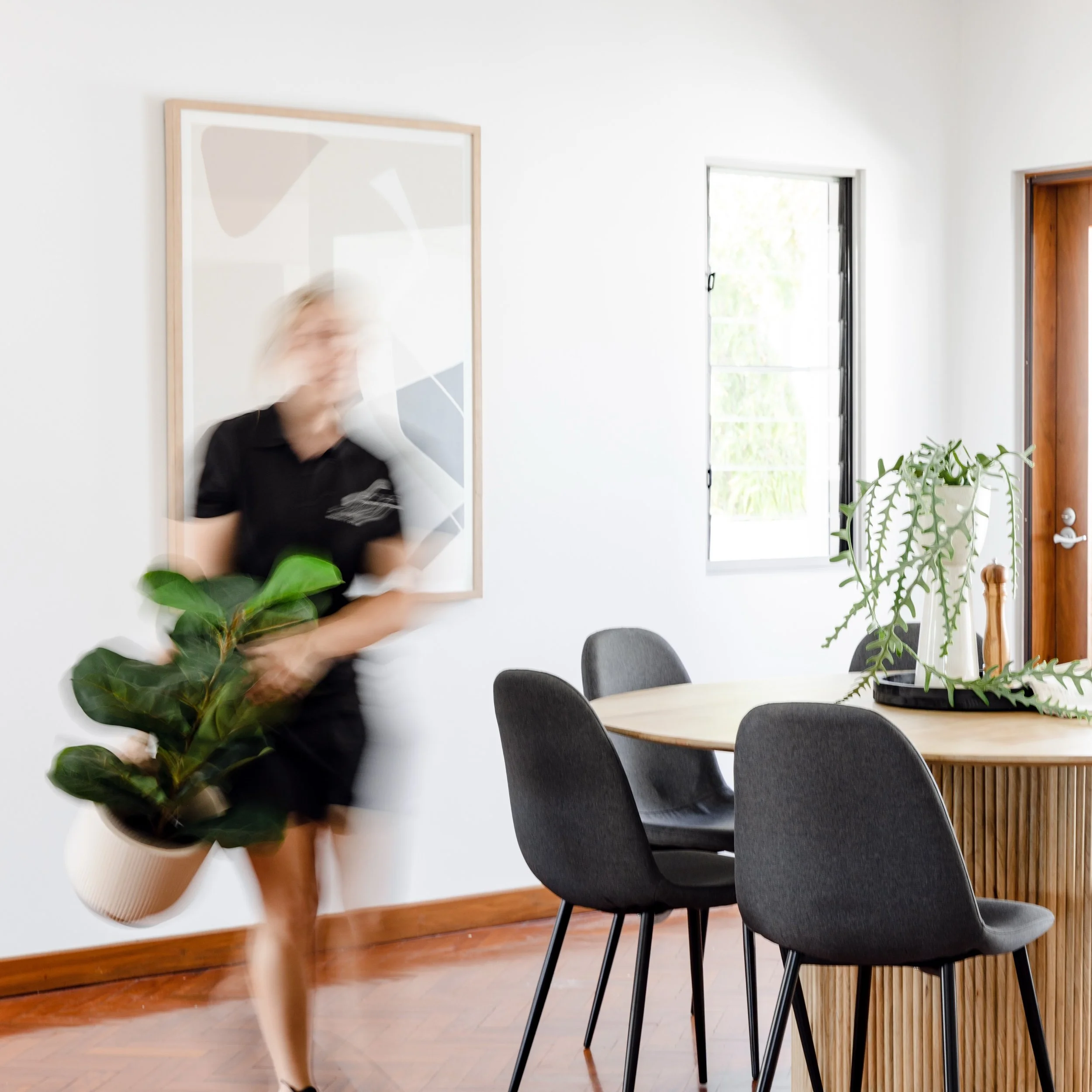 We&rsquo;re always on the move ✔️ 
From property to property, swift installations done with care and passion. 

If you&rsquo;re considering selling your property, allow us to bring the team in and ensure your greatest asset is well taken care of and 