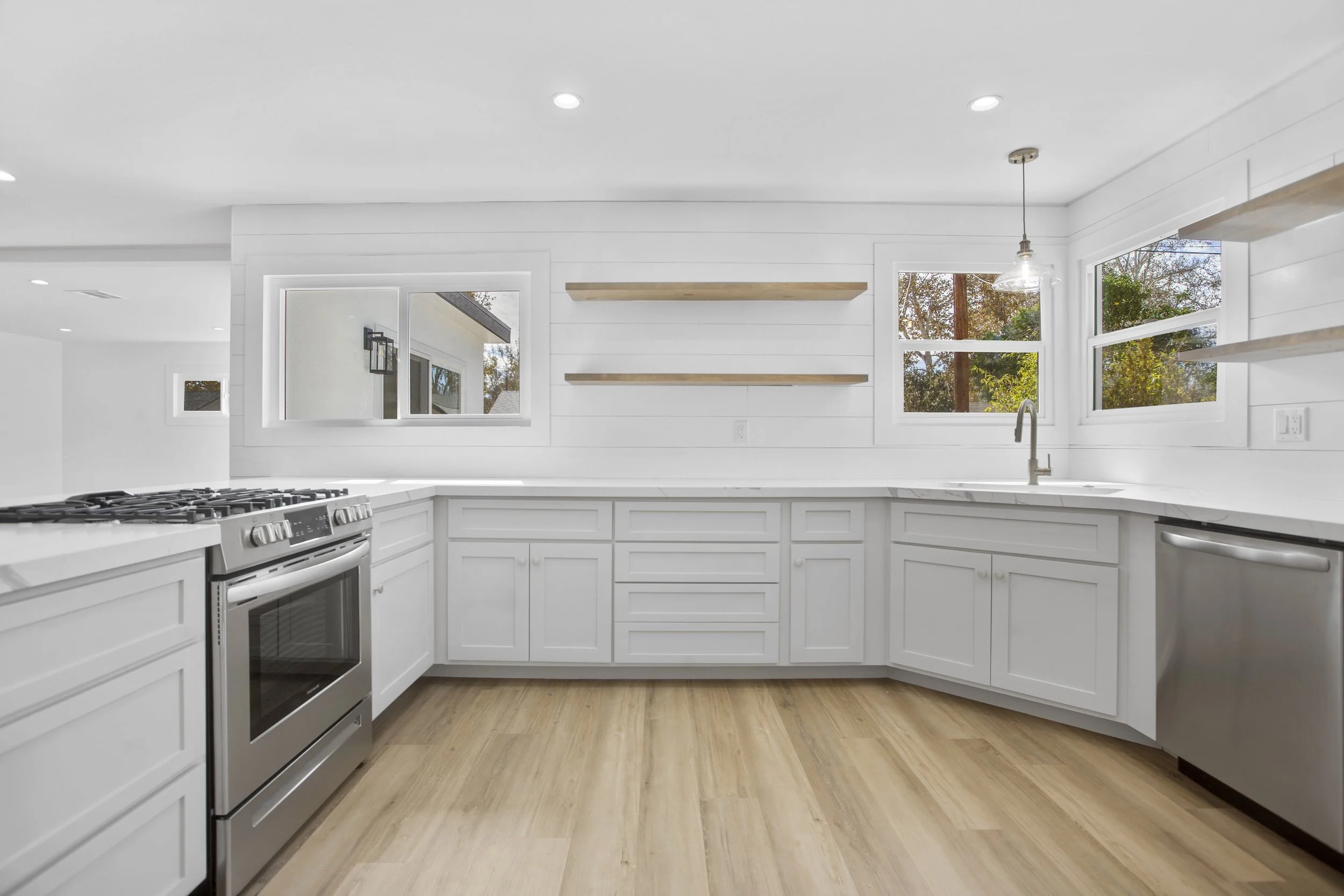 VE Properties / Volpe Emerson Construction & Remodeling kitchen