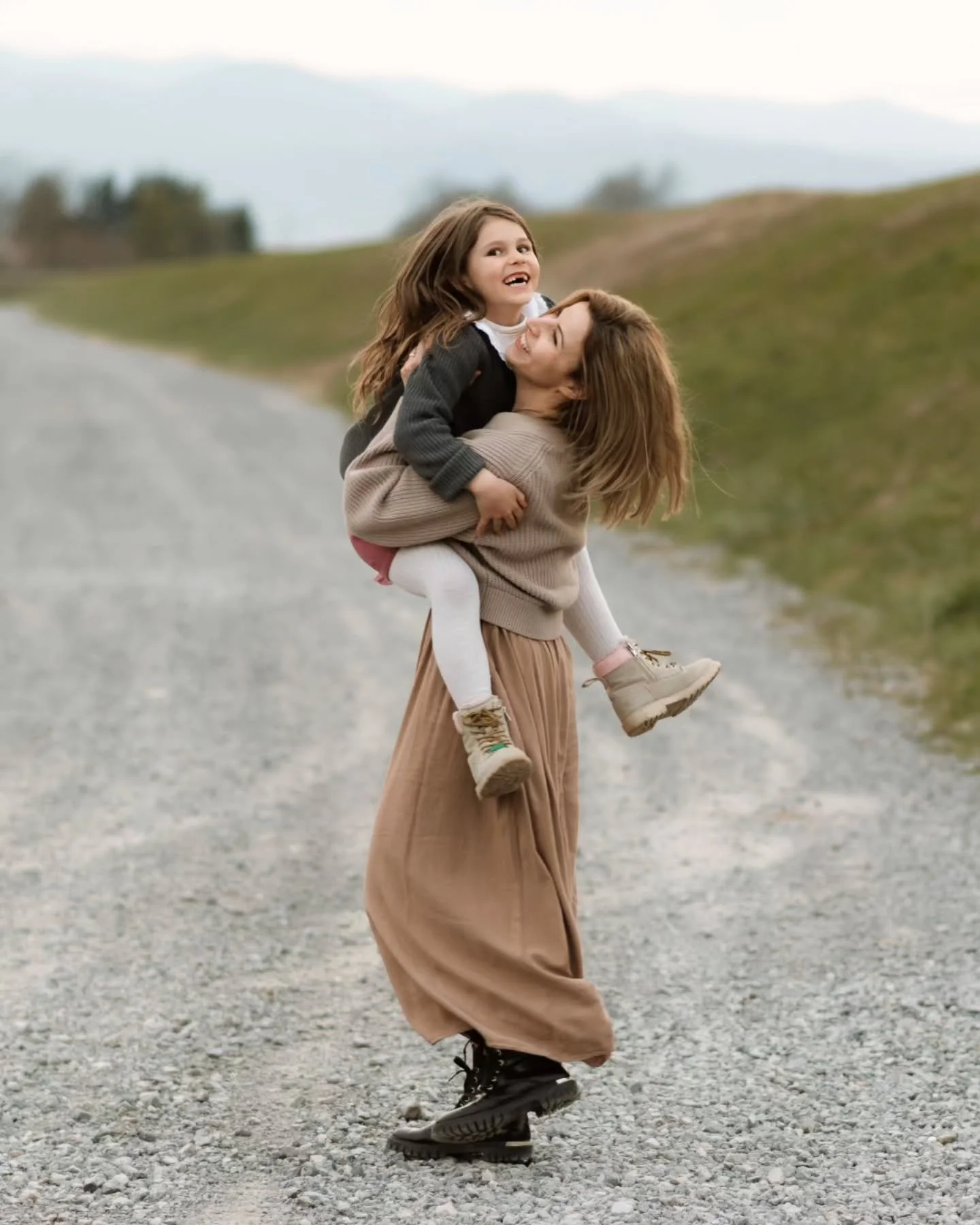 Ljepotice moje vesele! ❤️

#obiteljskofotografiranje #obiteljskoslikanje #obiteljskifotografsamobor