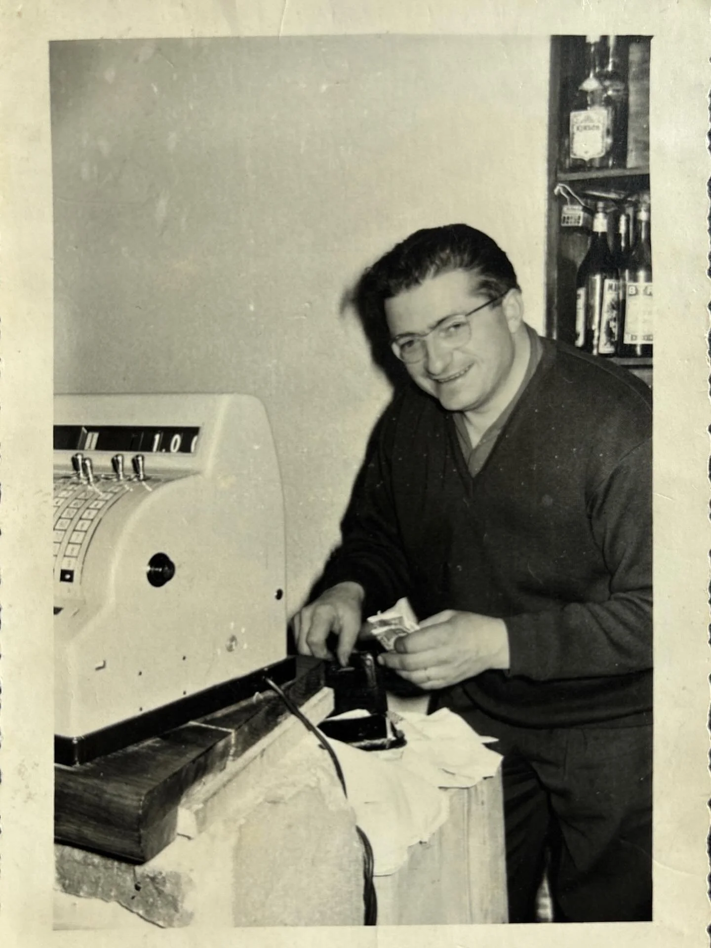 Le saviez‑vous ⁉️
Pierre Masson &eacute;tait le cr&eacute;ateur de l&rsquo;H&ocirc;tel du Cr&ecirc;t de la Torche - le tout premier nom du 1647.

Lors du projet du t&eacute;l&eacute;ph&eacute;rique de Beauregard, Pierre Masson a eu l&rsquo;id&eacute;