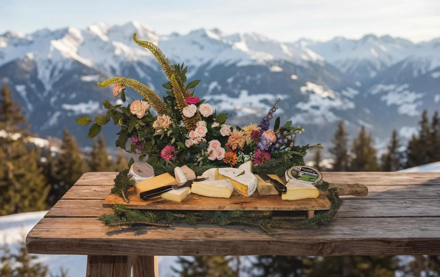 🧀✨ Journ&eacute;e Nationale du Fromage

Ici, en Haute-Savoie, le fromage est une histoire de terroir, de passion&hellip; et de rencontres 🤍

Sur nos plateaux sur mesure, nous mettons &agrave; l&rsquo;honneur les tr&eacute;sors de nos montagnes : re