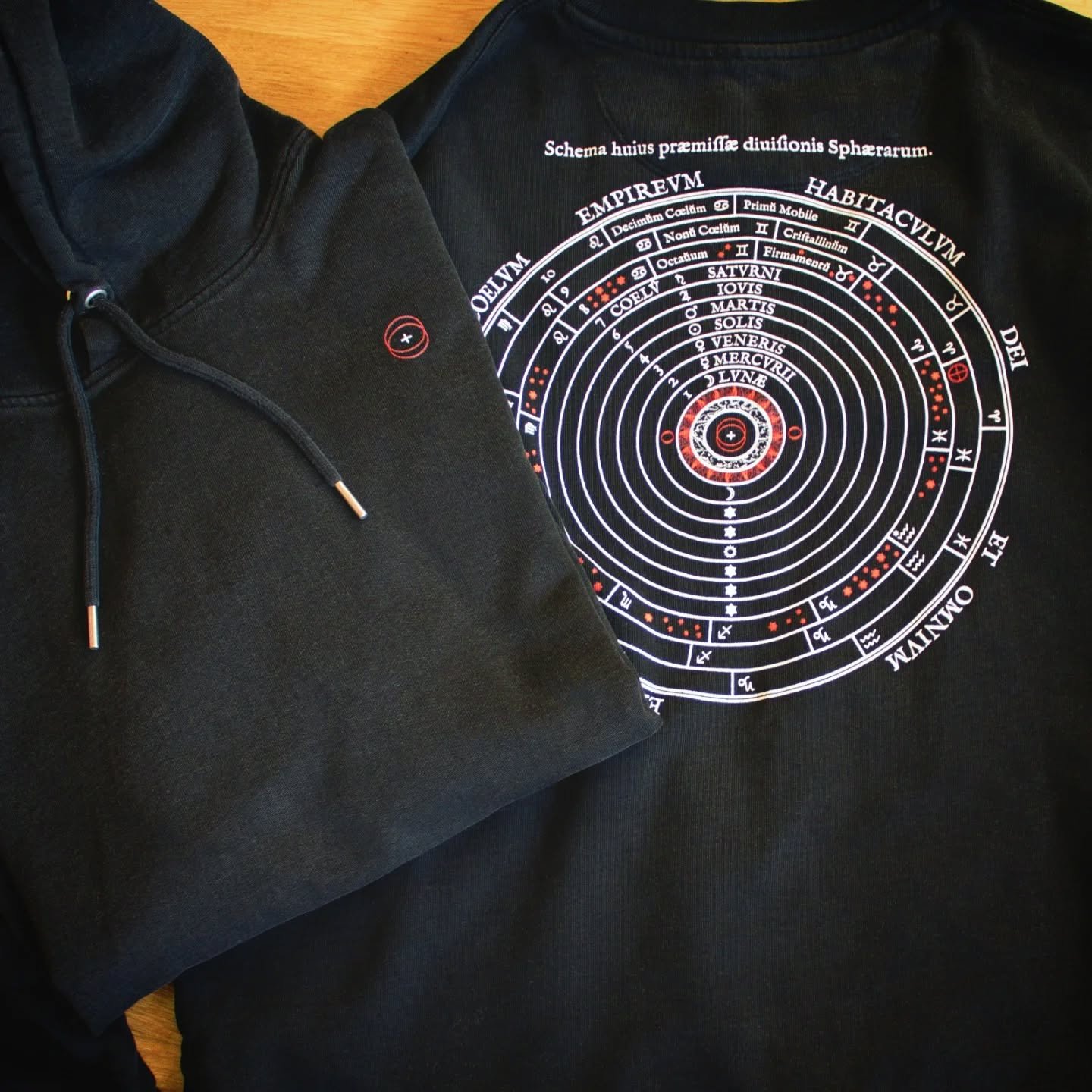 *A Small Thank You*

10% off all orders on my website for the Christmas season. 

Last order dates for delivery before Christmas:
🇬🇧 UK - 16th December 2025
🌎 International - 7th December 2025

T-shirts, hoodies and sweatshirts created for minds d