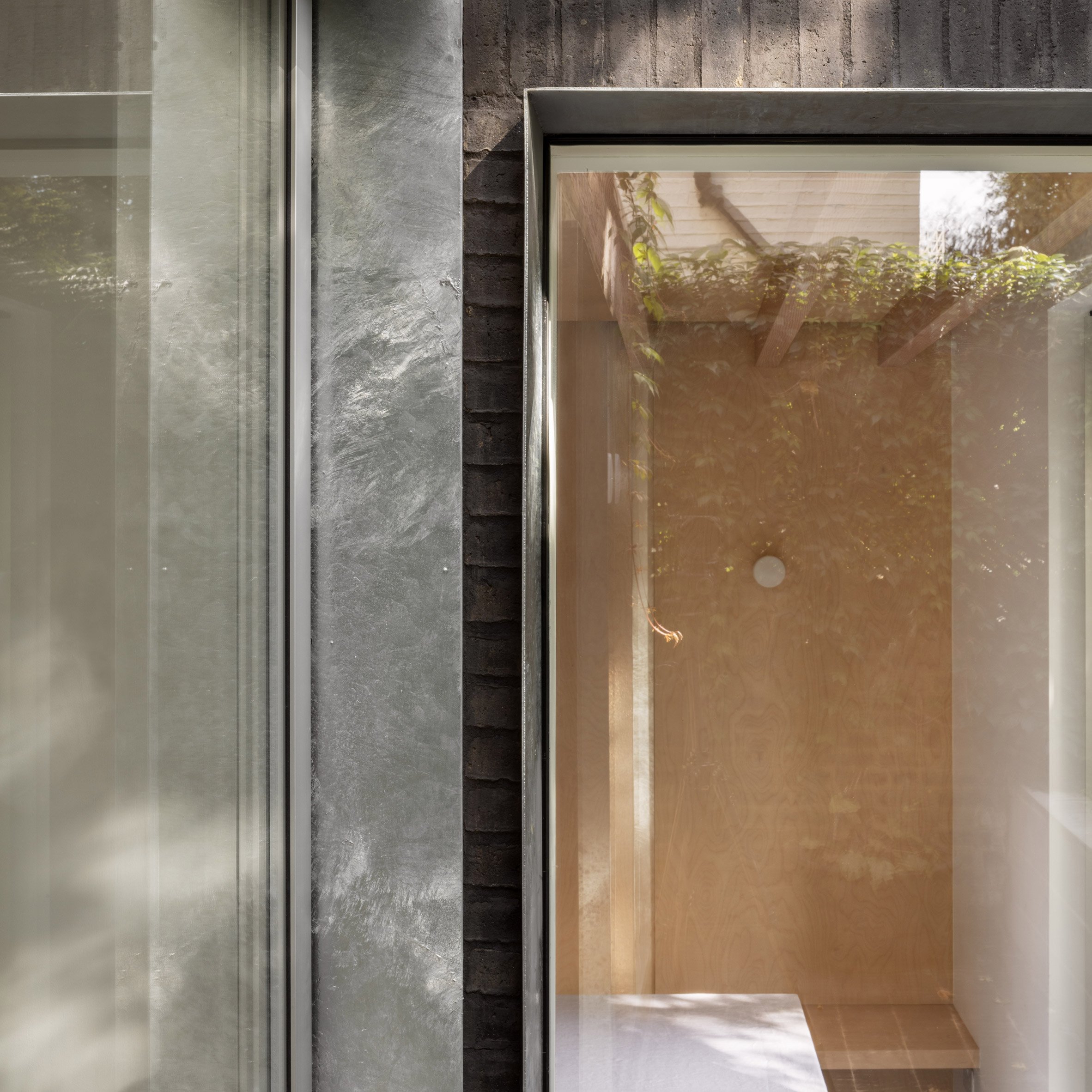 db-apartment-studio-M and O Ltd-london-house-extensions_2364_col_14.jpg
