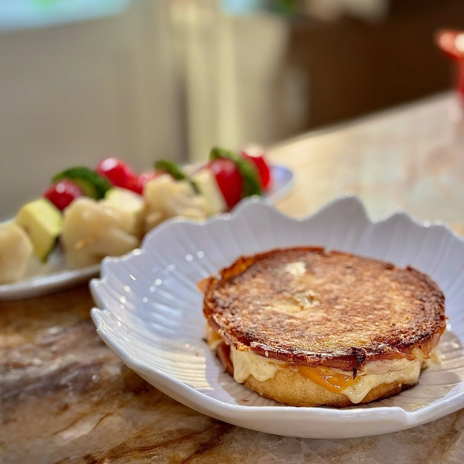 Hier soir dans "Tous en cuisine - Sp&eacute;ciale Coupe du Monde", @cyrillignac et @jerome_anthony_officiel ont cuisin&eacute; en compagnie de @tarayrenorbert ! 

Au menu : 

-Tempura de l&eacute;gumes, mayonnaise cocktail 
-Croque plat au 