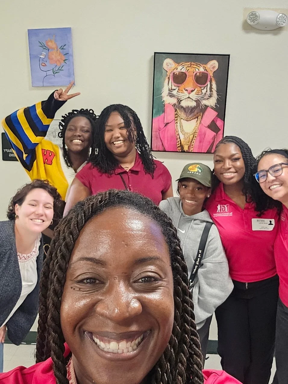 ✨ Wonderful Wednesday✨

Every week at Jones High, Ms. Michelle, Miss Sarah, and Miss Yocelis always bring the energy, encouragement, and love during the TGI Love Jones after school program 💜💕 
#iamtgi #TGILoveJones #WonderfulWednesday