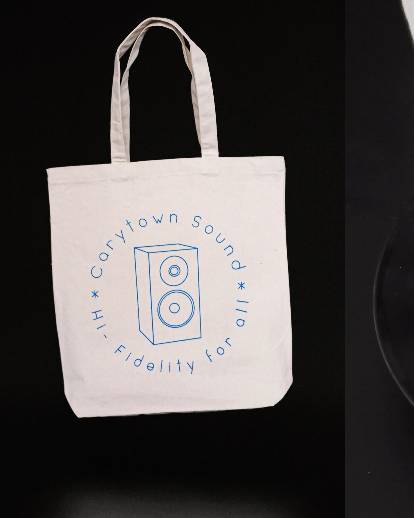 New Carytown Sound record tote bags! Conveniently fits a stack of records and portable record player, like the Audio Technica SB727 &ldquo;Sound Burger.&rdquo; With Bluetooth and 3.5 aux connectivity and usb rechargeable battery, the SB727 is ready t