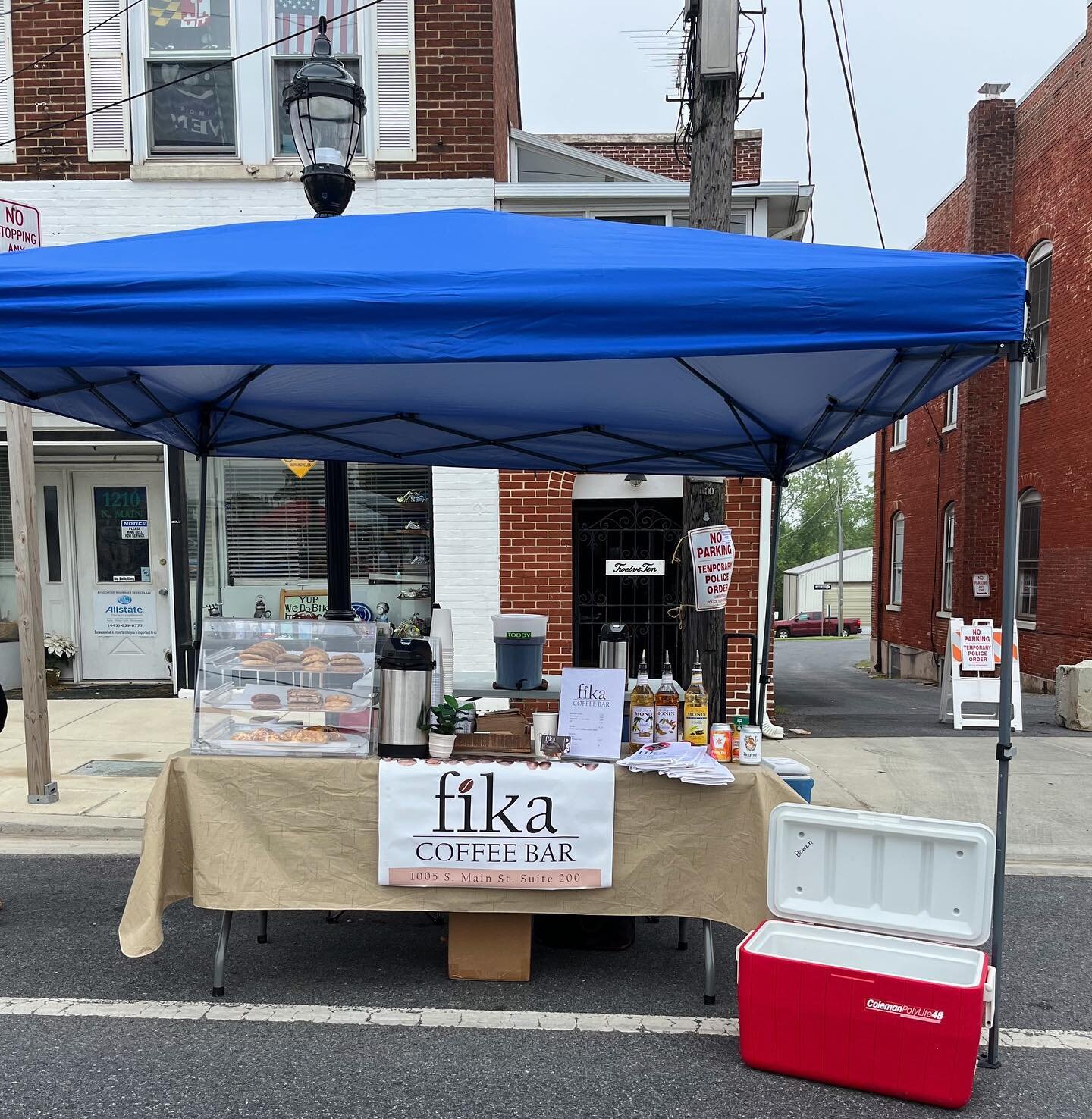Good morning!🌤️
Fika Coffee Bar has a spot in Hampstead Days! Come grab a drink and a pastry while enjoying the Main Street festivities! ☕️🍪✨

Open 7-3: Monday-Saturday

#fikacoffeebar #hampstead #hampsteaddays #local #smallbusiness #fika #coffeeba