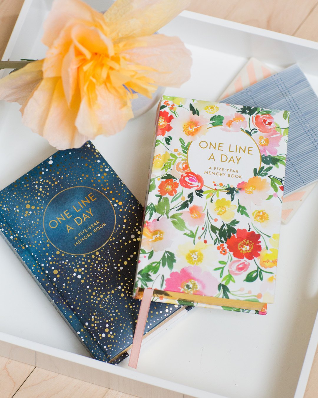 Flipping through a few of my favorite projects with @Chroniclebooks ✨ Both my "Celestial" and "Floral" One Line a Day journals feature my watercolor art wrapped around a daily memory keeper. It brings me so much joy knowing these 