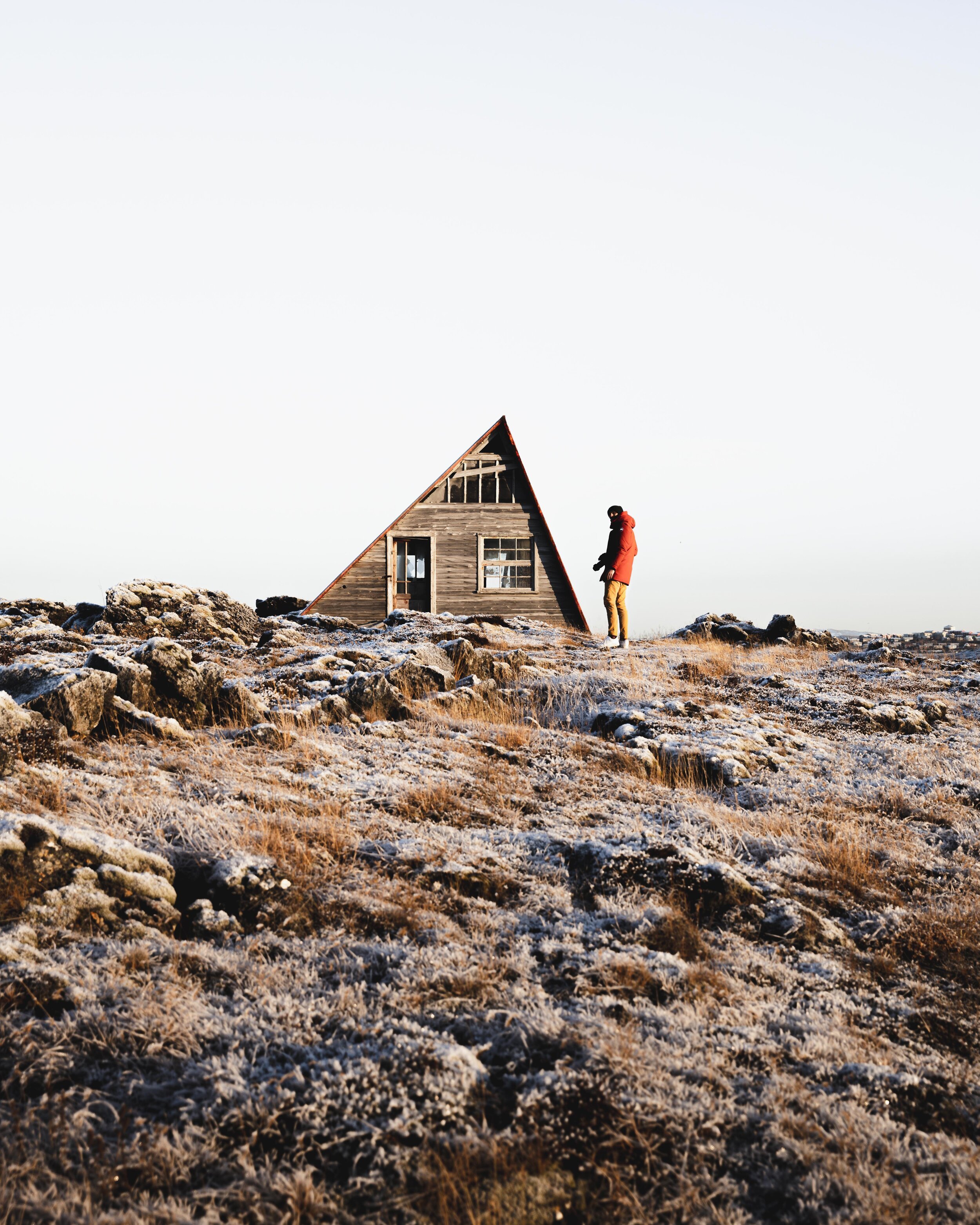 Icelandic explorer lonely houses 3.jpg
