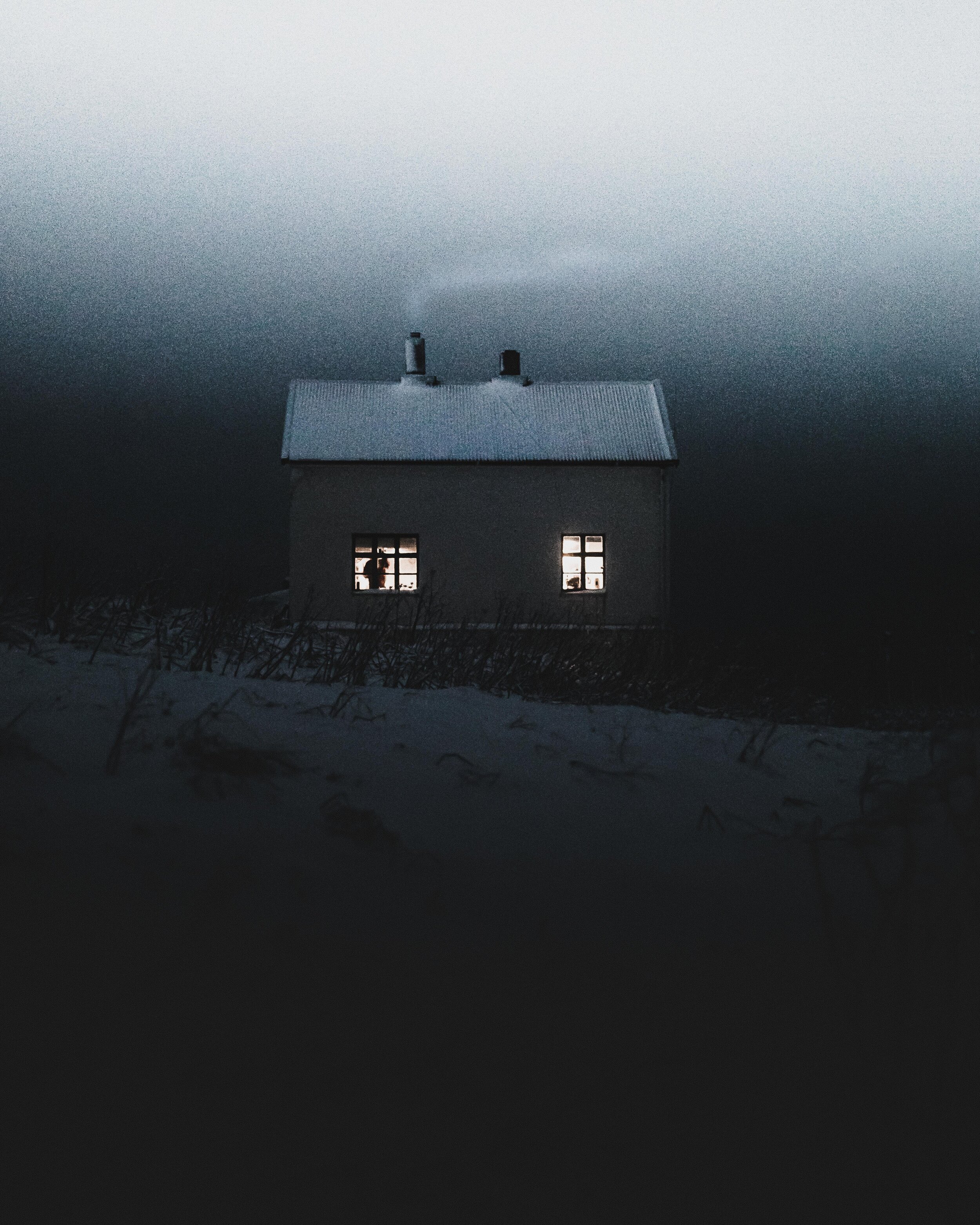 Icelandic explorer lonely houses 22.jpg