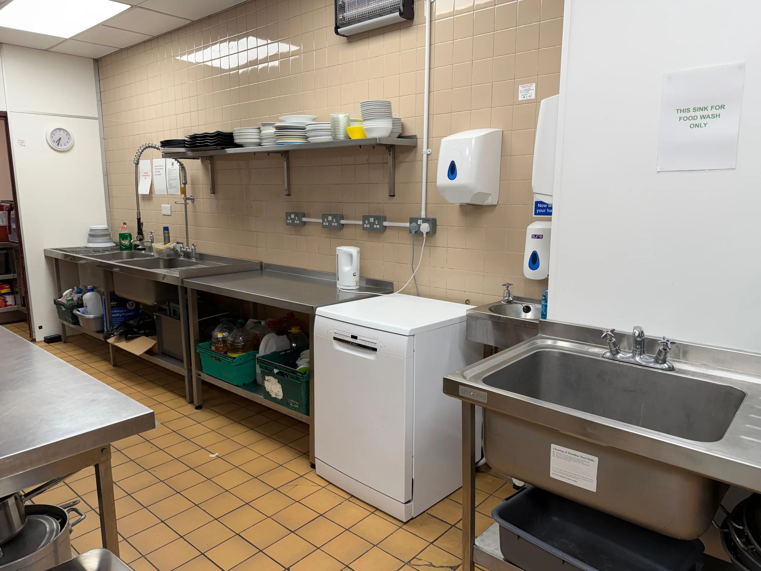 Kitchen 6.jpeg