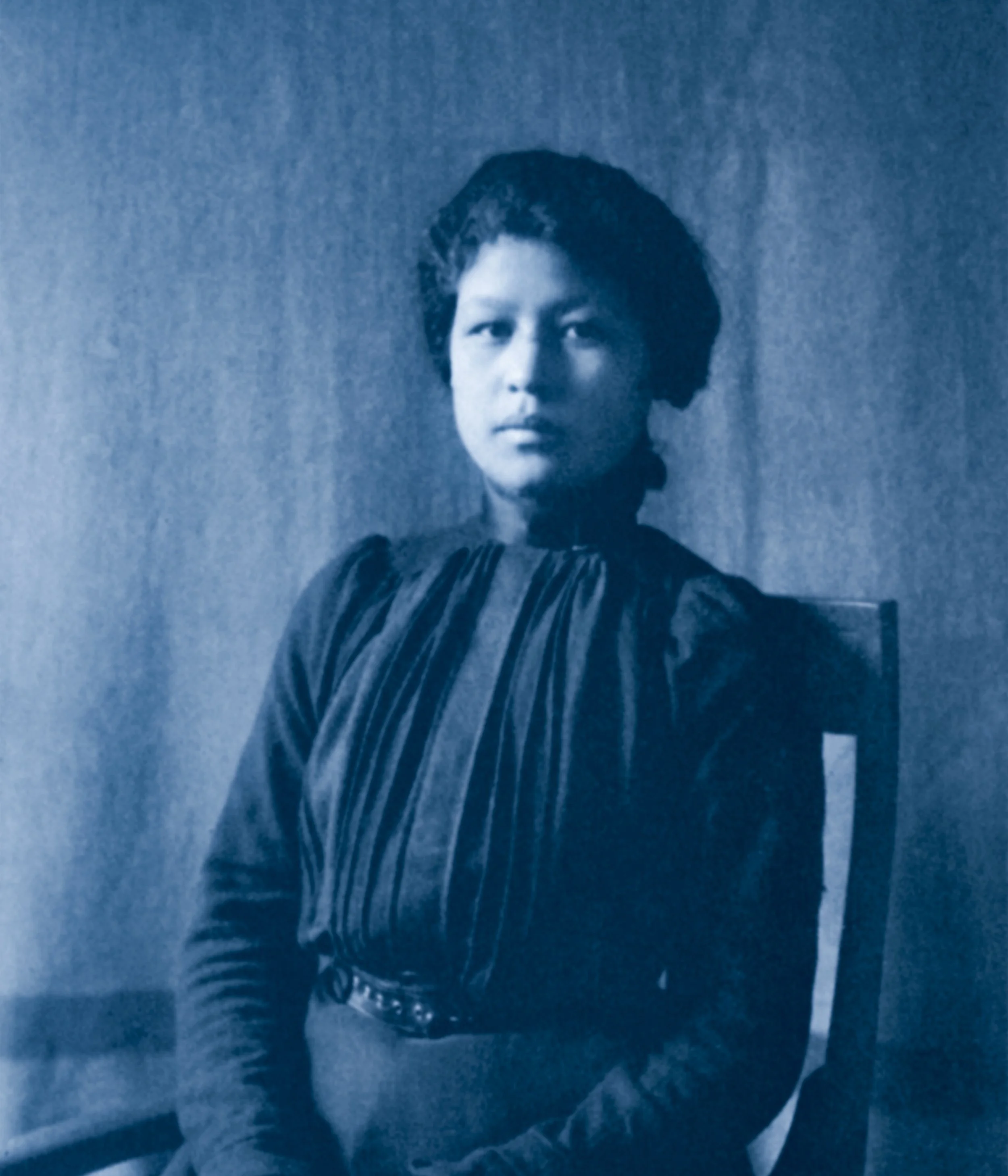 28. Alumna BL S copy.jpg
