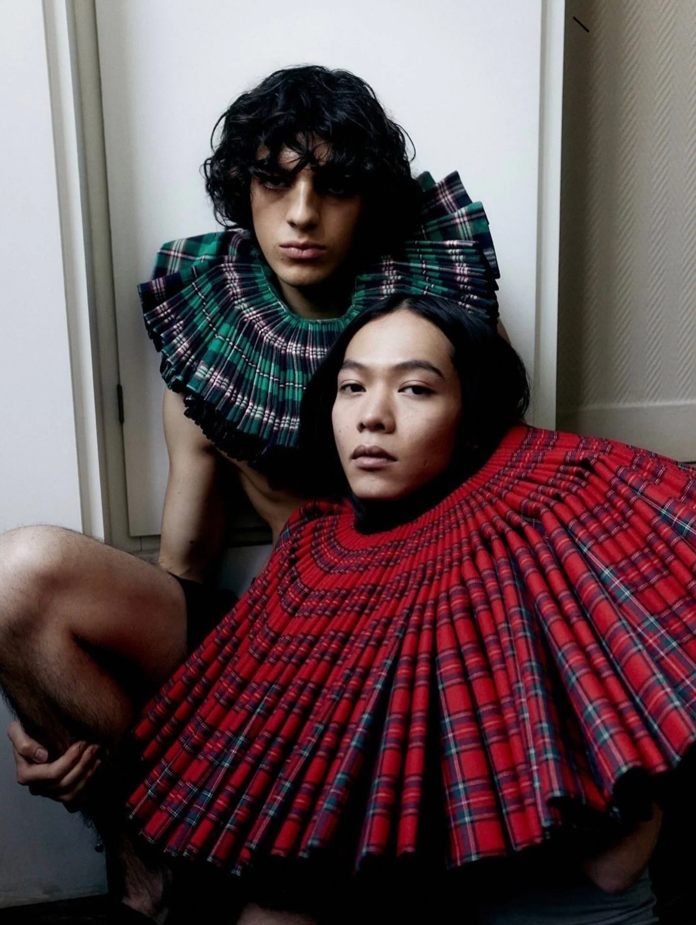 💚 new for @schonmagazine ❤️

photography. @simonstepniak 
fashion. @eleonoravittoriaa 
models. @martin.torrealba , @duccceeeee + @nxchxlx 
hair + makeup. @cairochegabrielle 
photography assistant. @lilemi2_ 
fashion assistant. @araevs + @david_sngl
