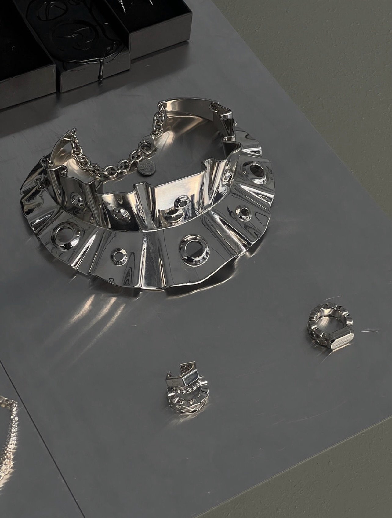 I&rsquo;m so happy to be part of the @pps.app.official showroom !! If you are in Paris, go check it out !!!! @espaceparallele 
Jewelry collab with @florence_moorhead

Thanks @erotocomatose 🙏🤍