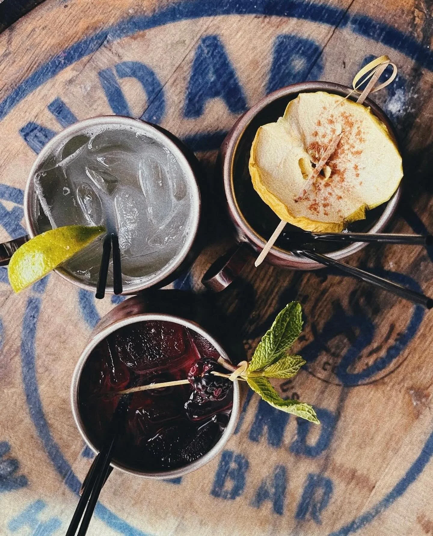 Happy Friday! 😃 Ready for another great weekend here downtown. Cocktail classes are filling up, but there&rsquo;s still some spots open if you&rsquo;re looking for something fun! Billy Strings shows going on all weekend will have downtown buzzing. M