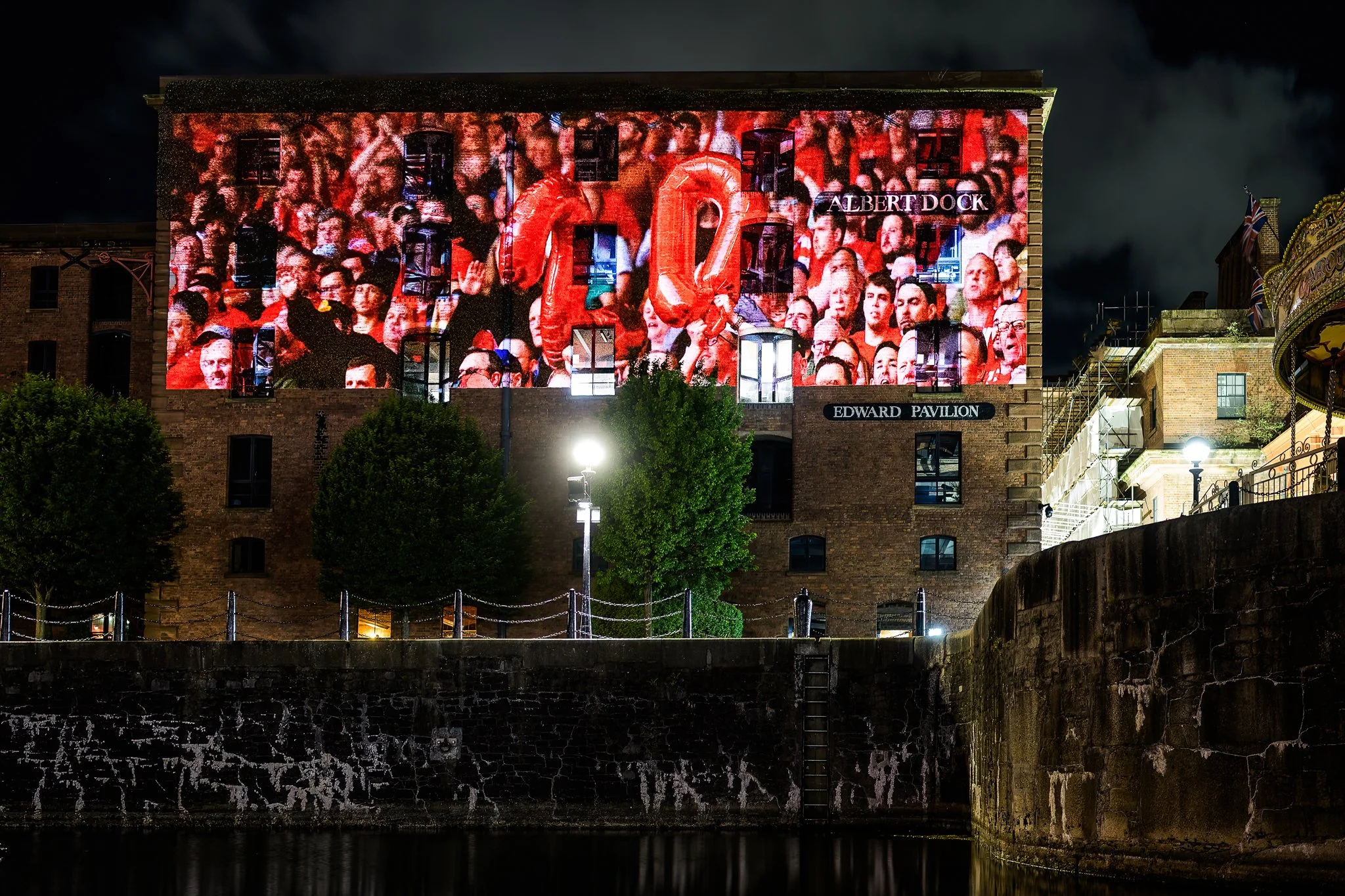 screen projection sharp.jpg