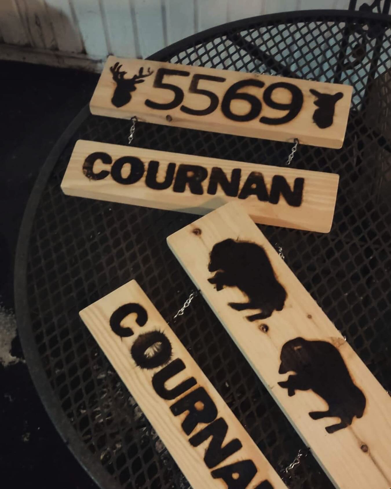 Wood branding is this Saturday, October 5th! It&rsquo;s our last event and the weather is looking perfect and the flowers are still in their glory. Come stand around the fire and drink apple cider with us🔥gunnergardens.com/events