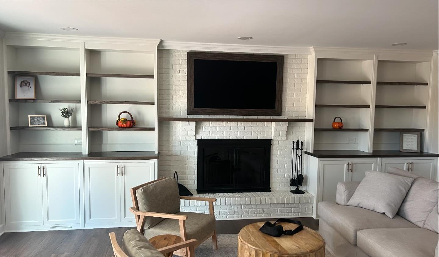 Fabricated and installed these fireplace builtins.  Truly custom with integrated vents routed into the face frame and went with a smaller base on face frame bc i had to account for gas turn on valve for fireplace (cut out a hole inside the cabinet, s