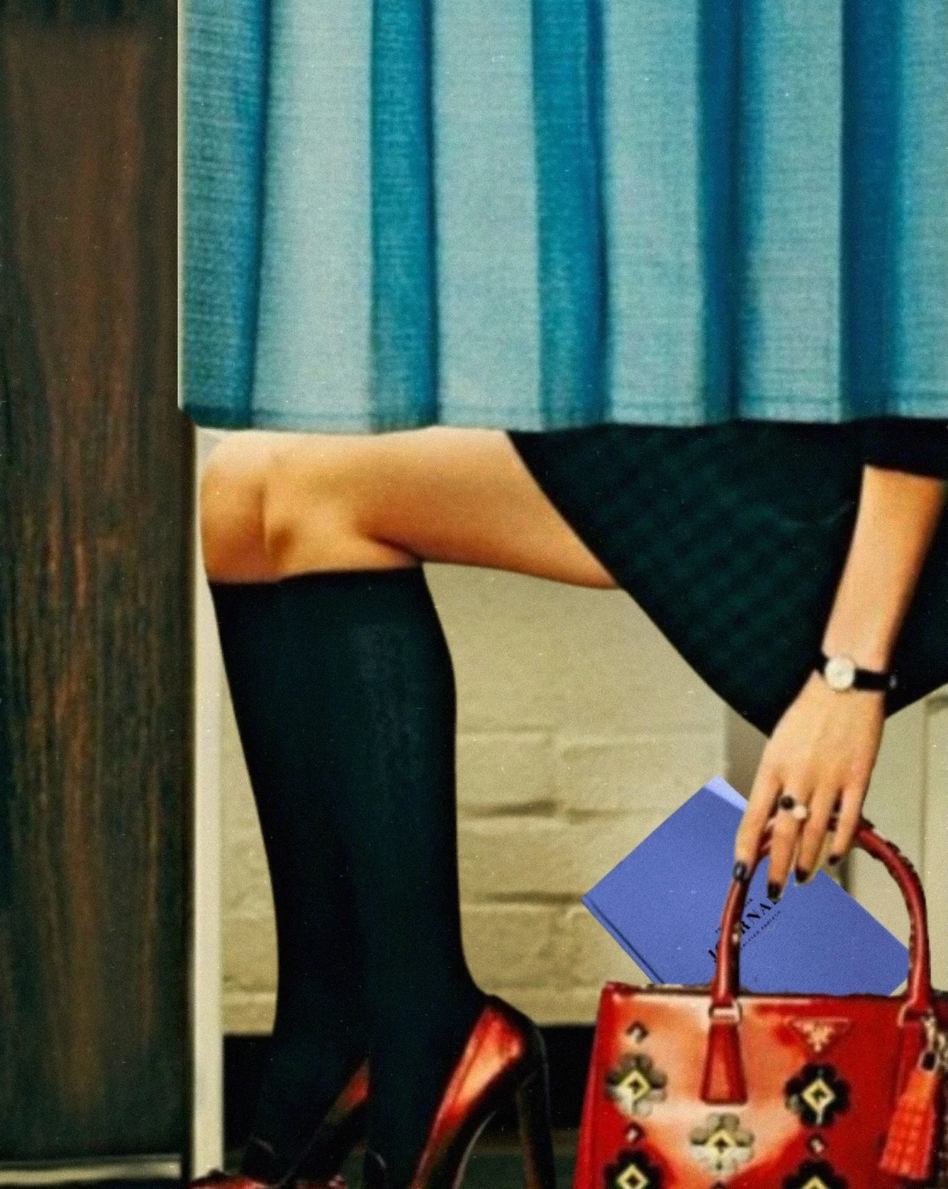 You don&rsquo;t have to hide with your journal. She sees what goes on behind the closed curtain. 

No judgements. Just reflection. 
.
.
.
#reflectionjournal
#journalingpractice
#emotionalwellness
#15linesaday
#reflectionoverperfection