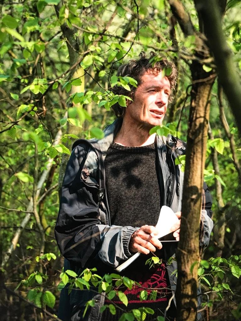 Dirk Draulans: “Gekrulde haren, gekrulde zinnen”