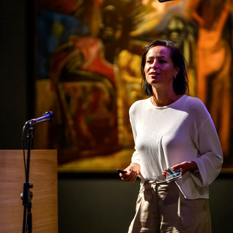 Katja Schipperheijn: “Liefde voor wat ons mens maakt”