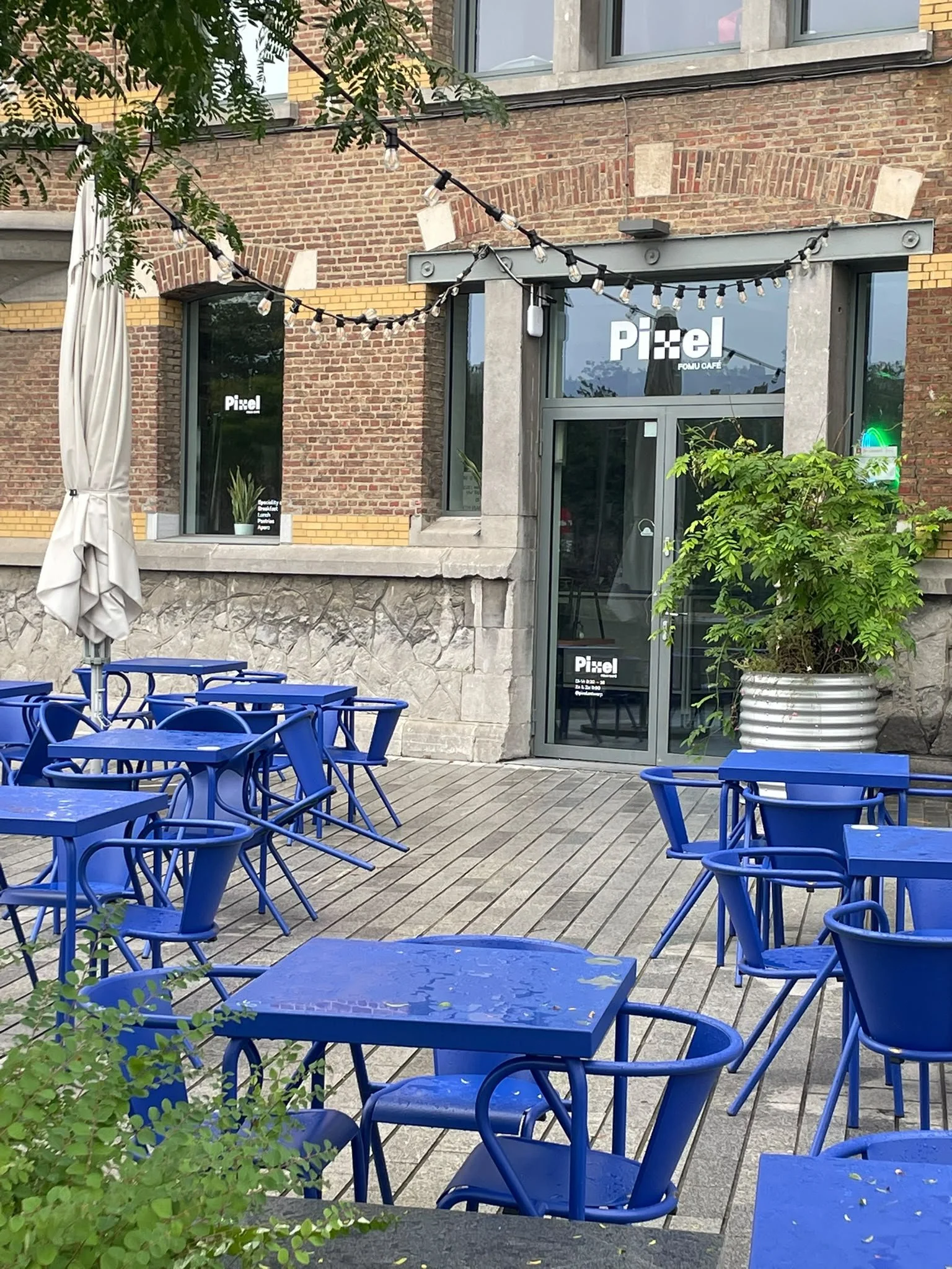 Pixel