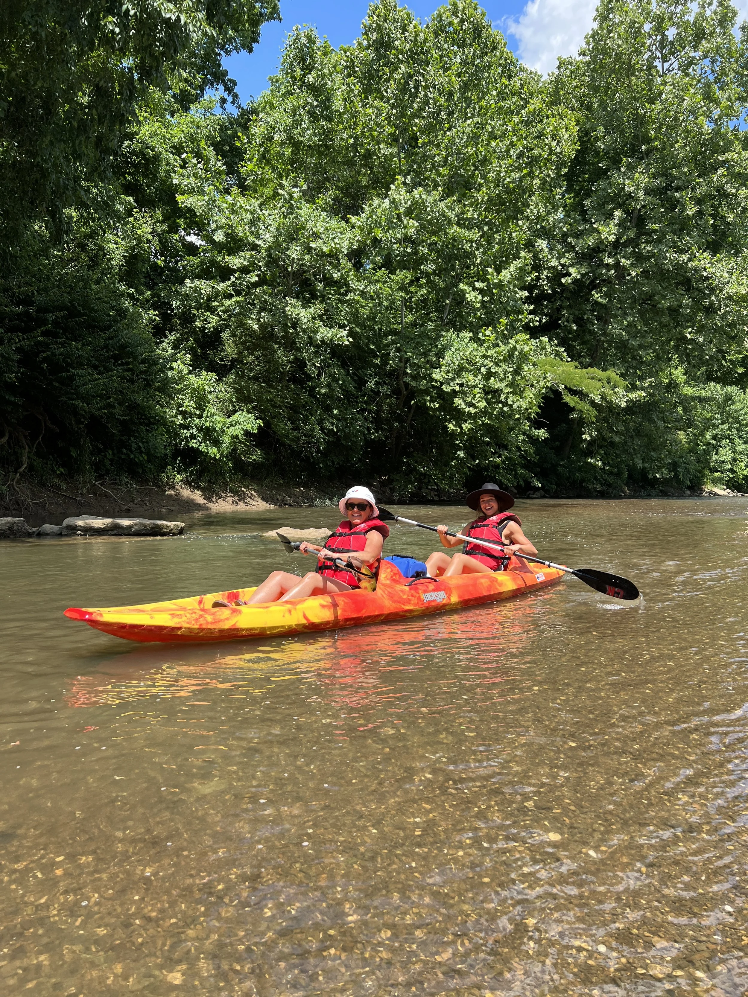 Nashville Social 30's & 40's Kayak Harpeth River in Historic Franklin 