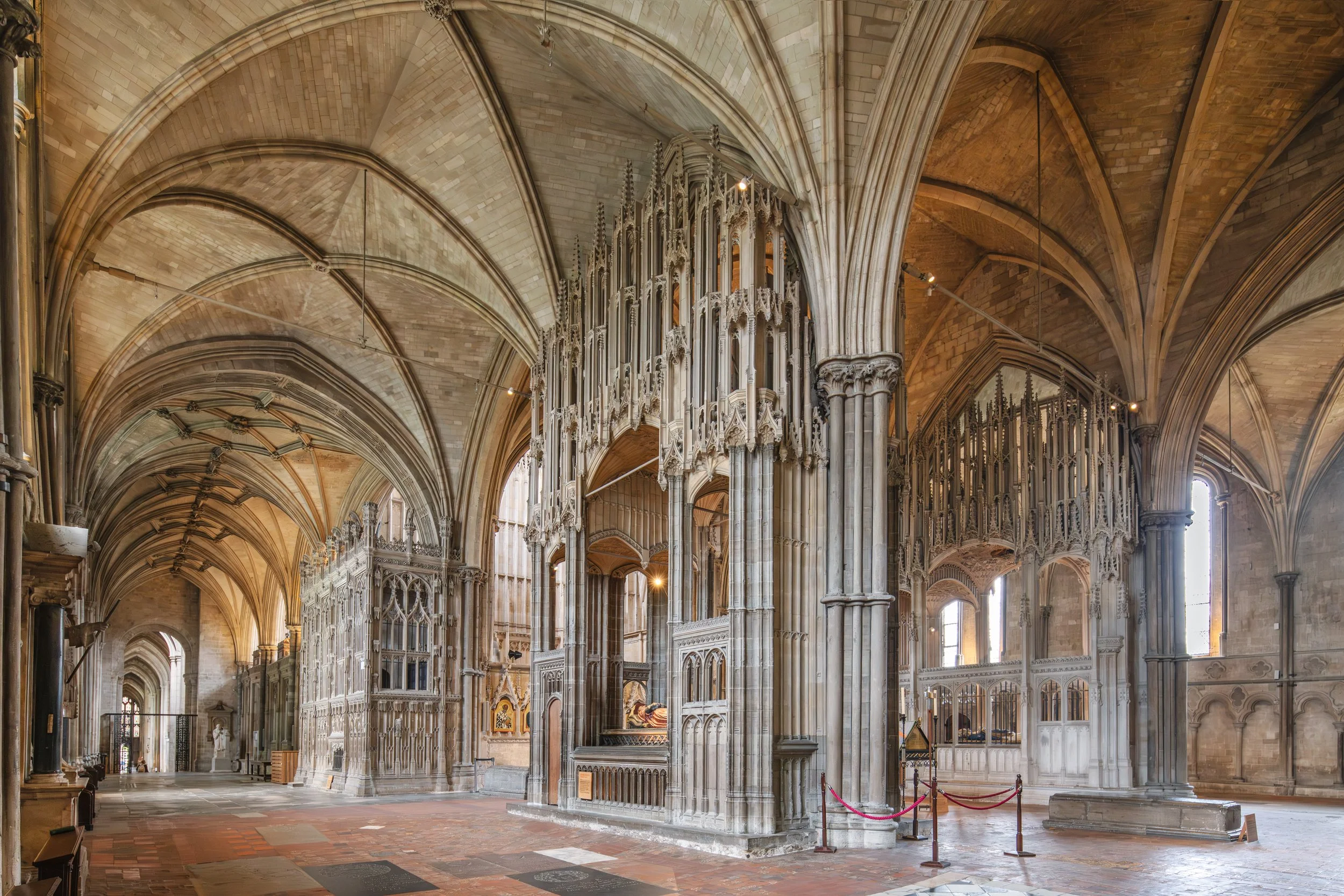 The Retrochoir Is Dominated By Four Fascinating Chantry Chapels.