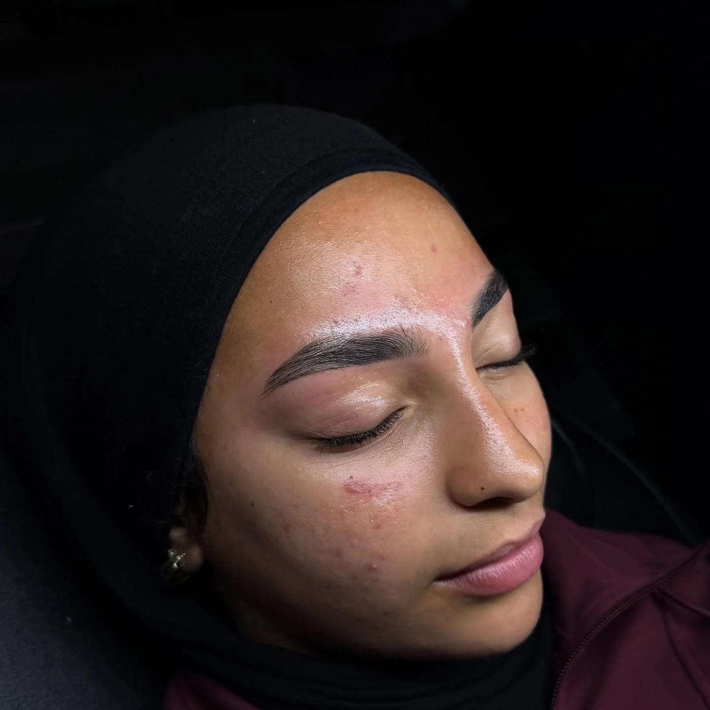 No enhancements, just perfect brows😍

#brow #browstylist #mnbrows #mnbrowartist #mnbrowspecialist #browwax #waxbrows #mnesthetician #esthetician