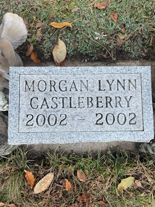 Headstone-and-Blooms-Gravestone-cleaning-castleberry-after.jpg