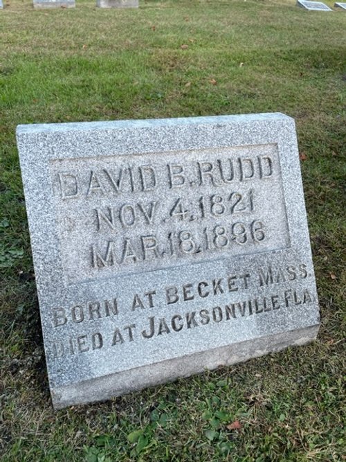 Headstone-and-Blooms-Gravestone-cleaning-drudd-after.jpg
