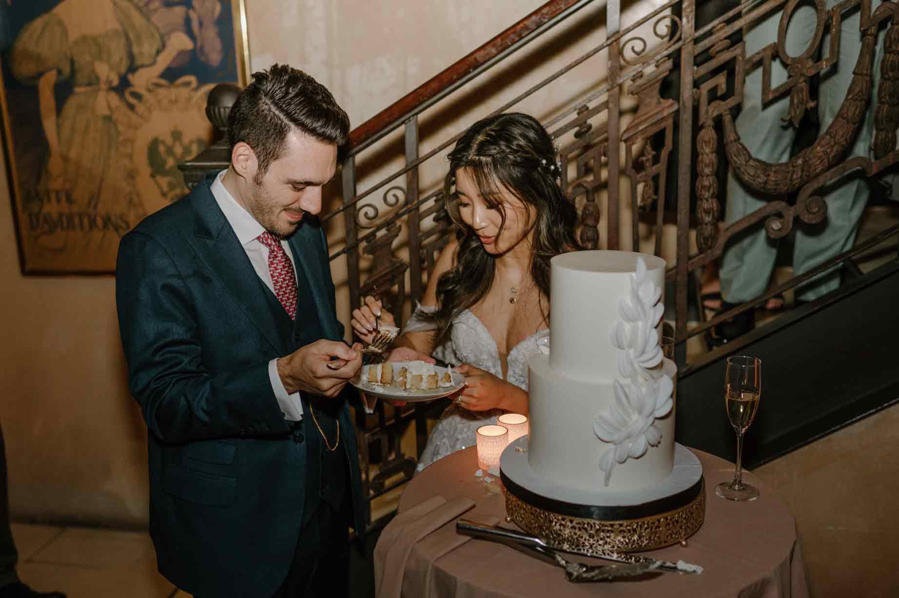 bride-and-groom-cake-cutting-manhattan.jpg