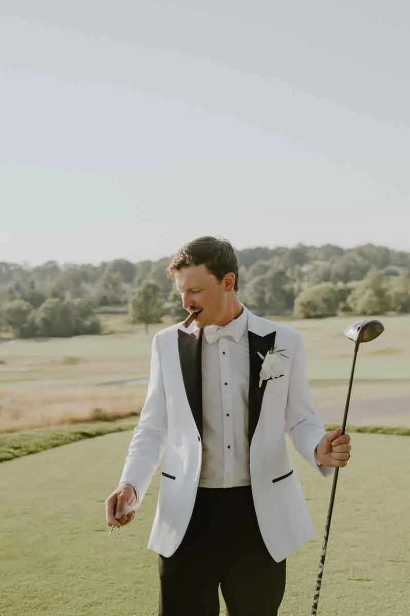 groom-golfing-scranton-country-club.jpg
