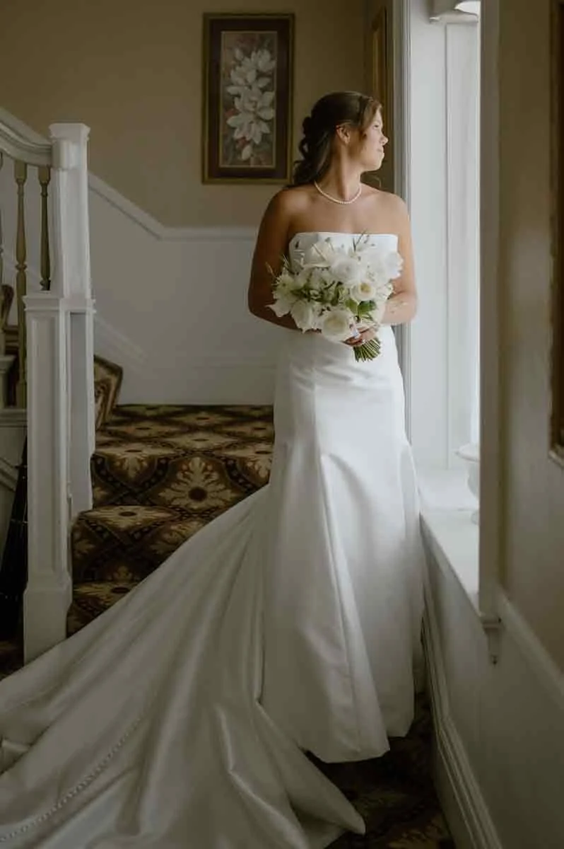 scranton-country-club-wedding-bride-portrait.jpg