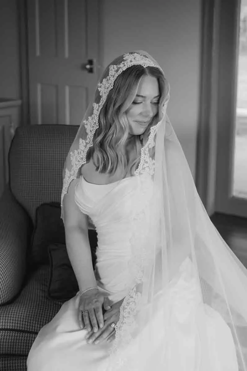 bridal-portraits-fall-wedding.jpg