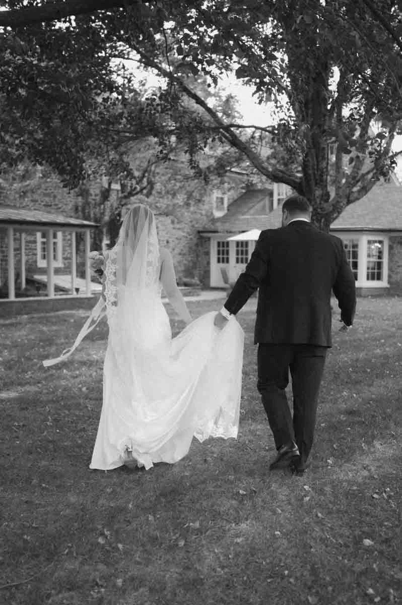 first-look-fox-briar-farm-wedding-pa.jpg