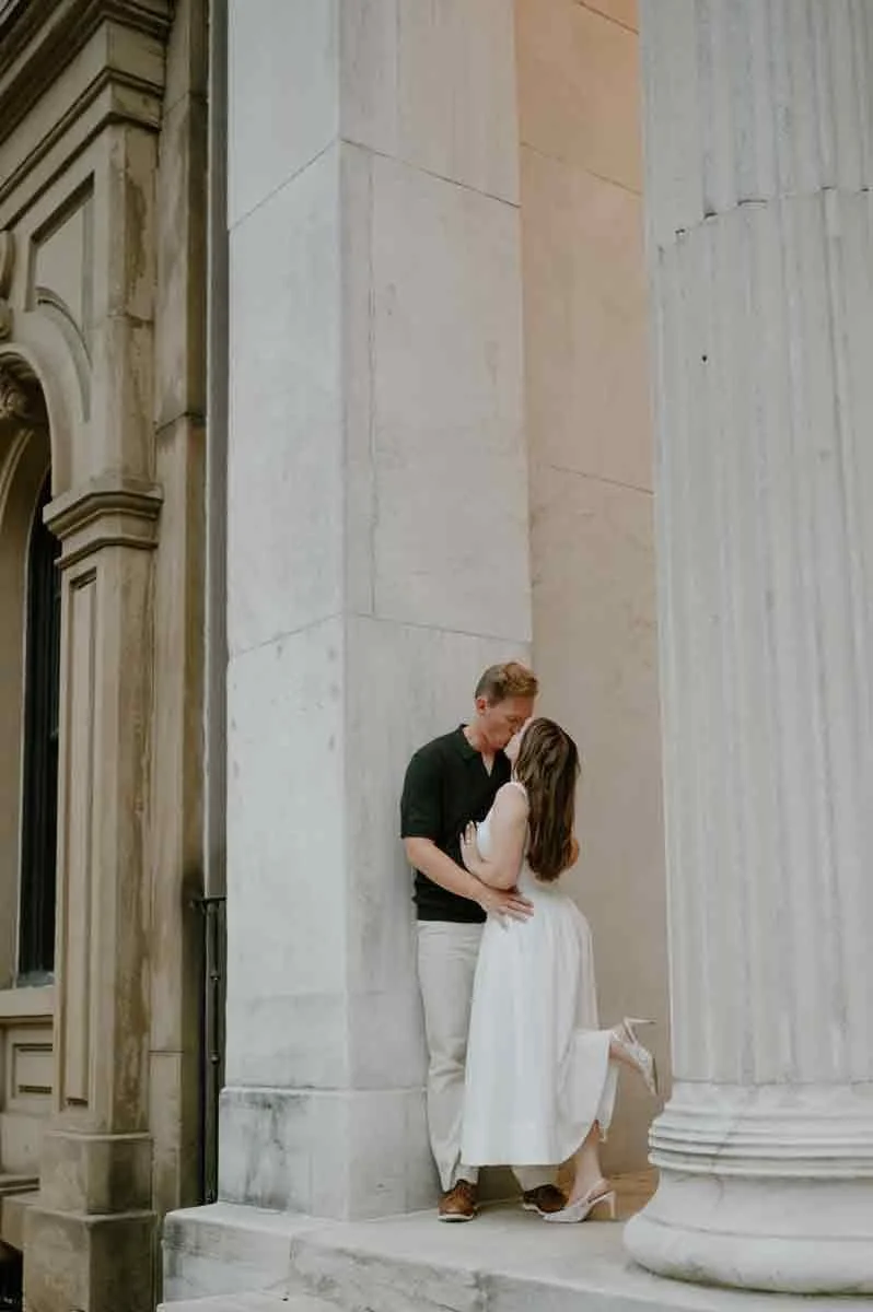 engagement-session-old-city-philadelphia.jpg