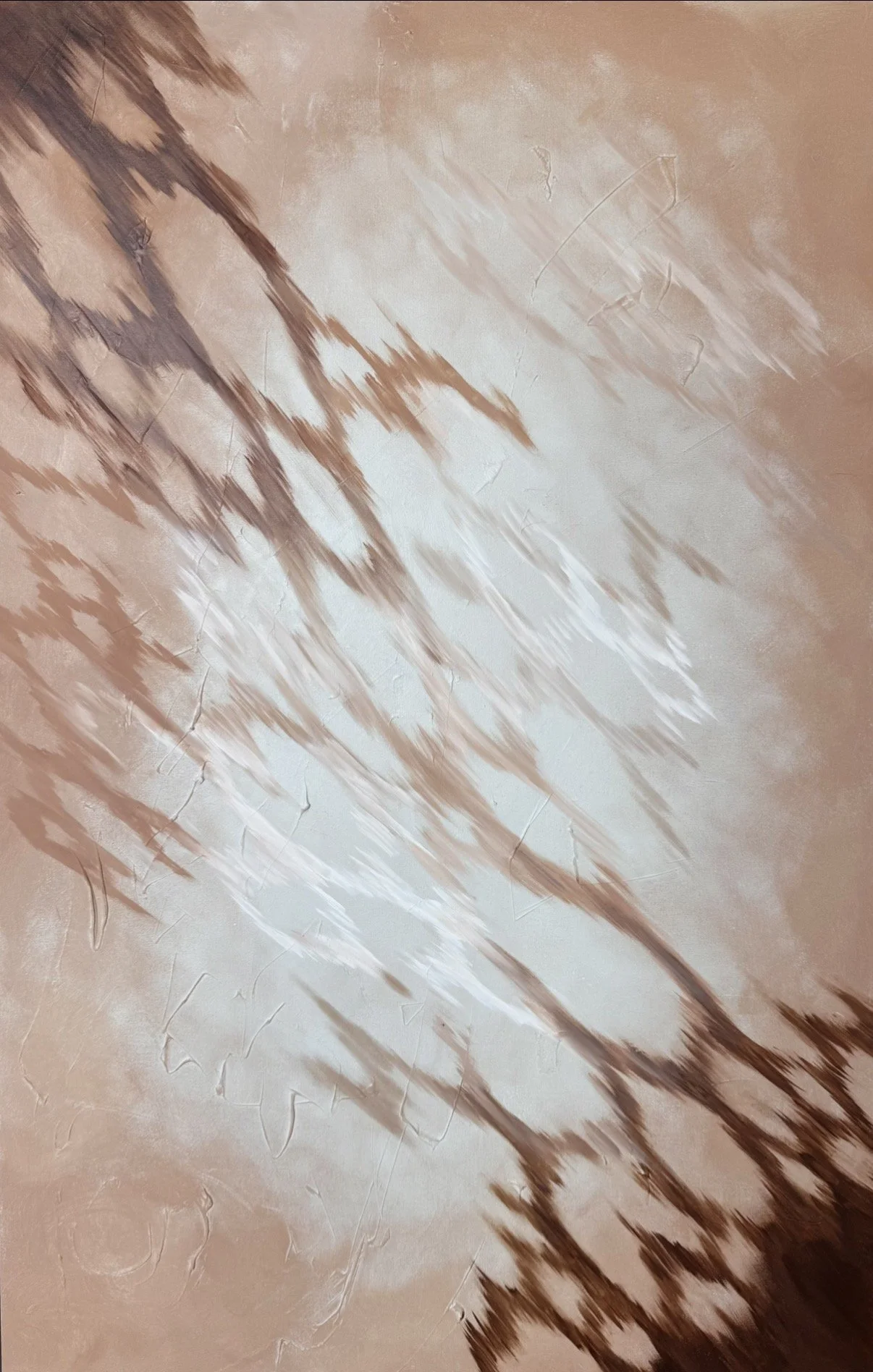 Abstract image with diagonal streaks in shades of brown, beige, and white, featuring textured lines and patterns.