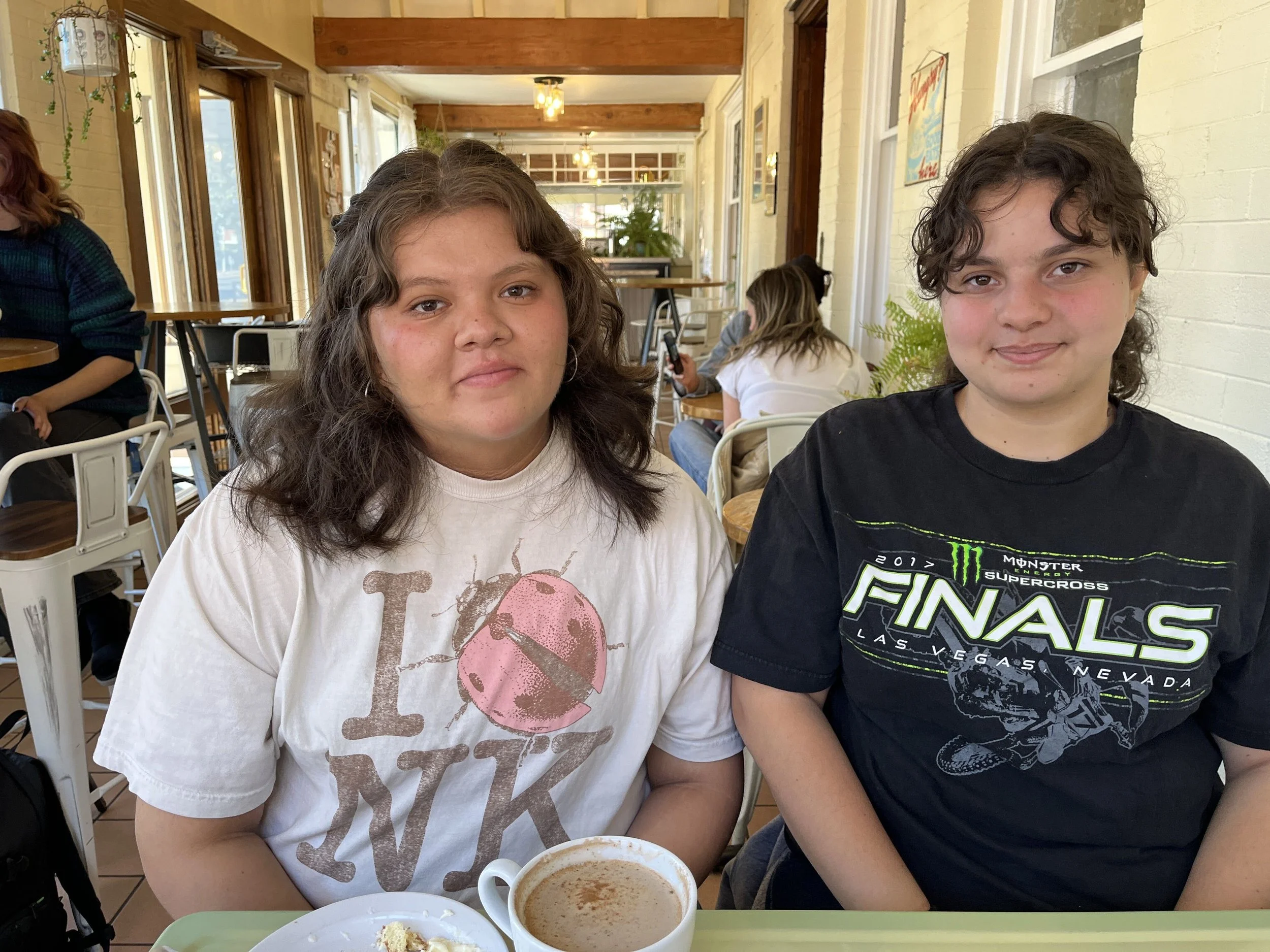 Melisa and Claudia